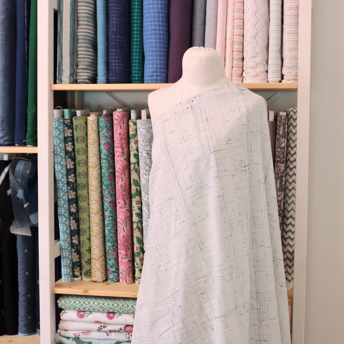 Pearl Grey Slub Handloom Cotton