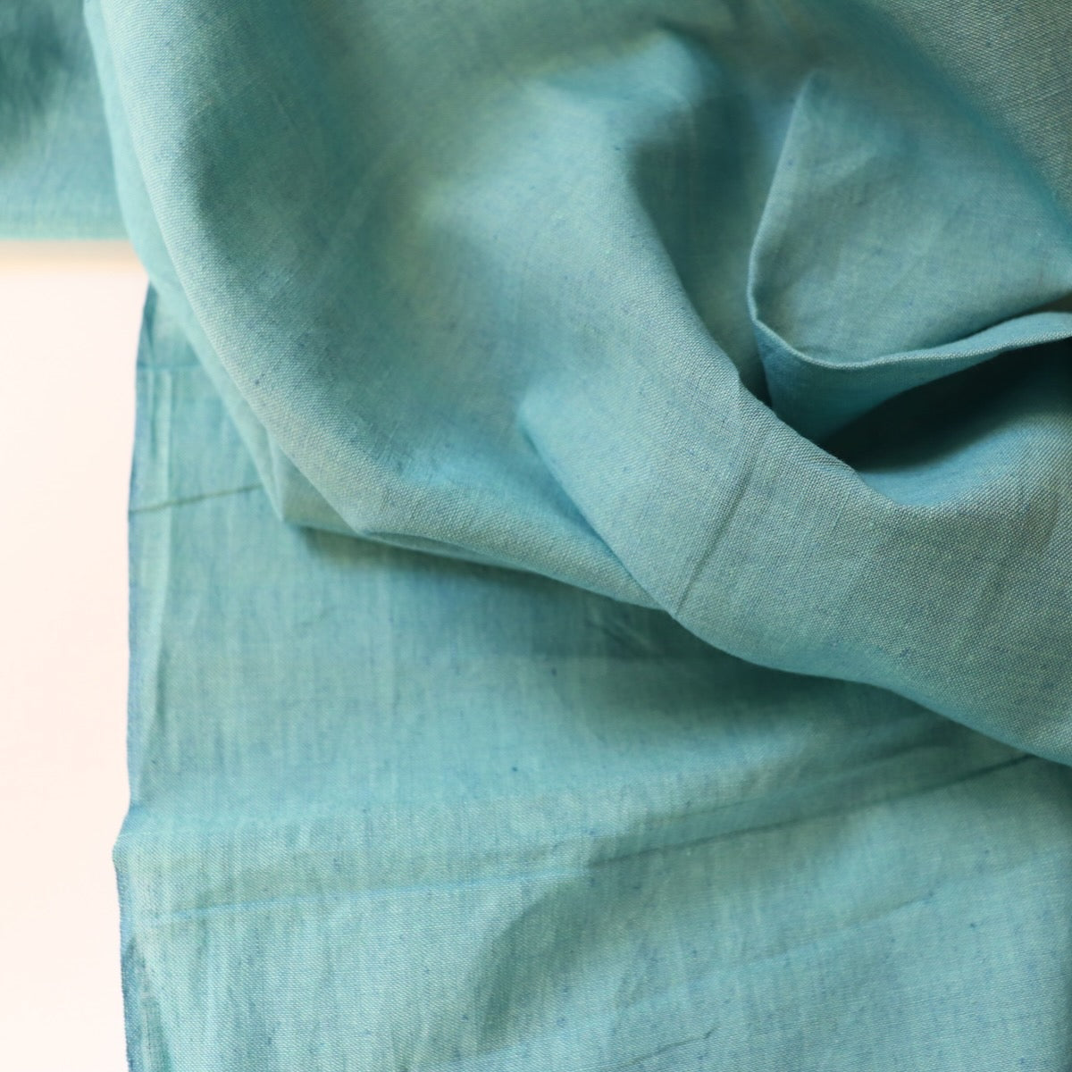 blue green shot cotton handwoven peppered fabric