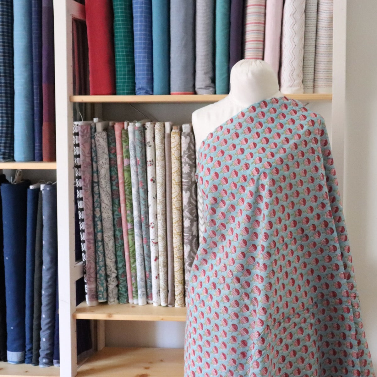 small floral print Indian cotton for sewing and quilting