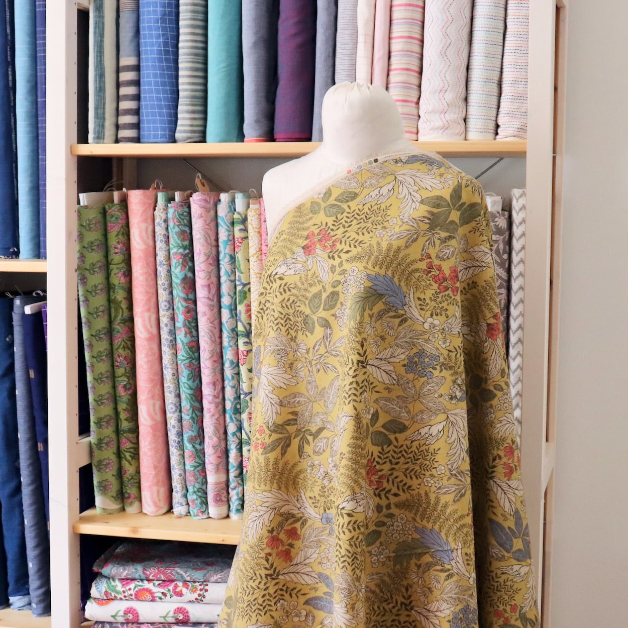 botanical print Hokkoh linen cotton fabric made in Japan yellow and blue