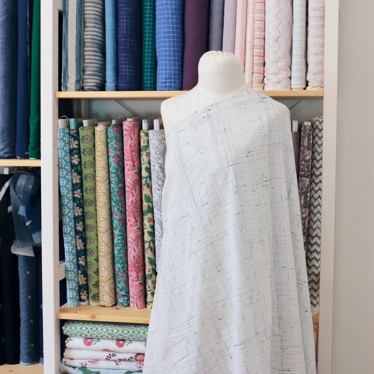 Pearl Grey Slub Handloom Cotton