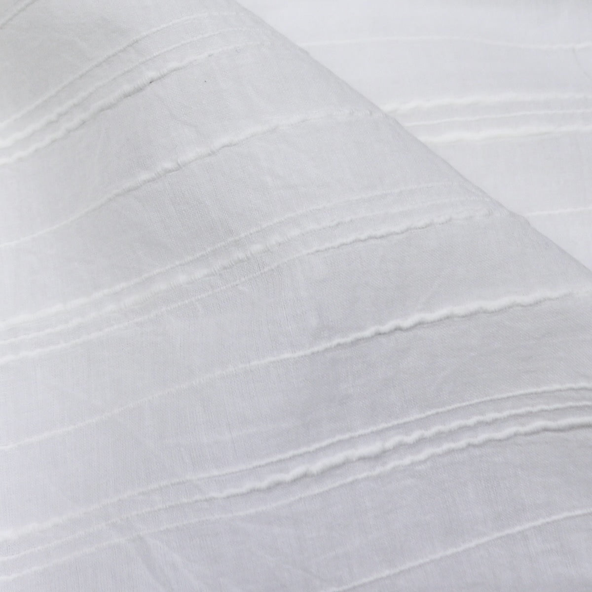 Fat Quarter Bundle — White Textured Handlooms