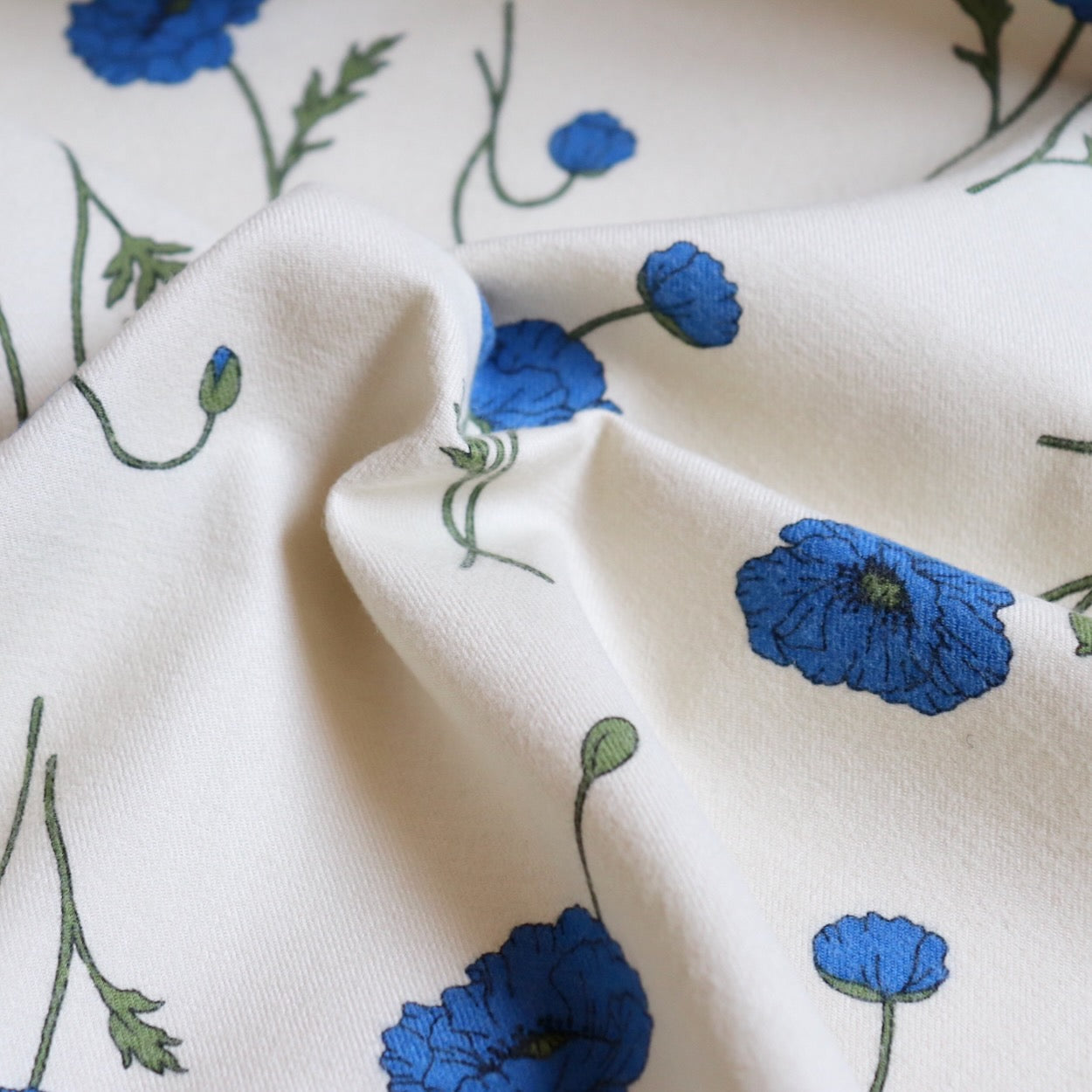 hokkoh poppies flannel brushed cotton fabric from japan blue and white floral print