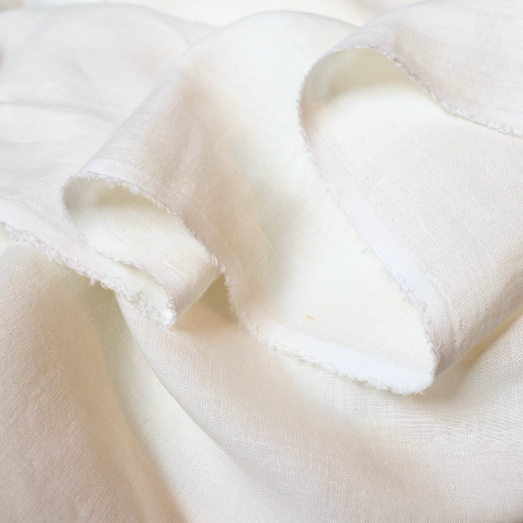 Naomi Ito Linen by Nani Iro Kokka  antique white EGX-250-1-D