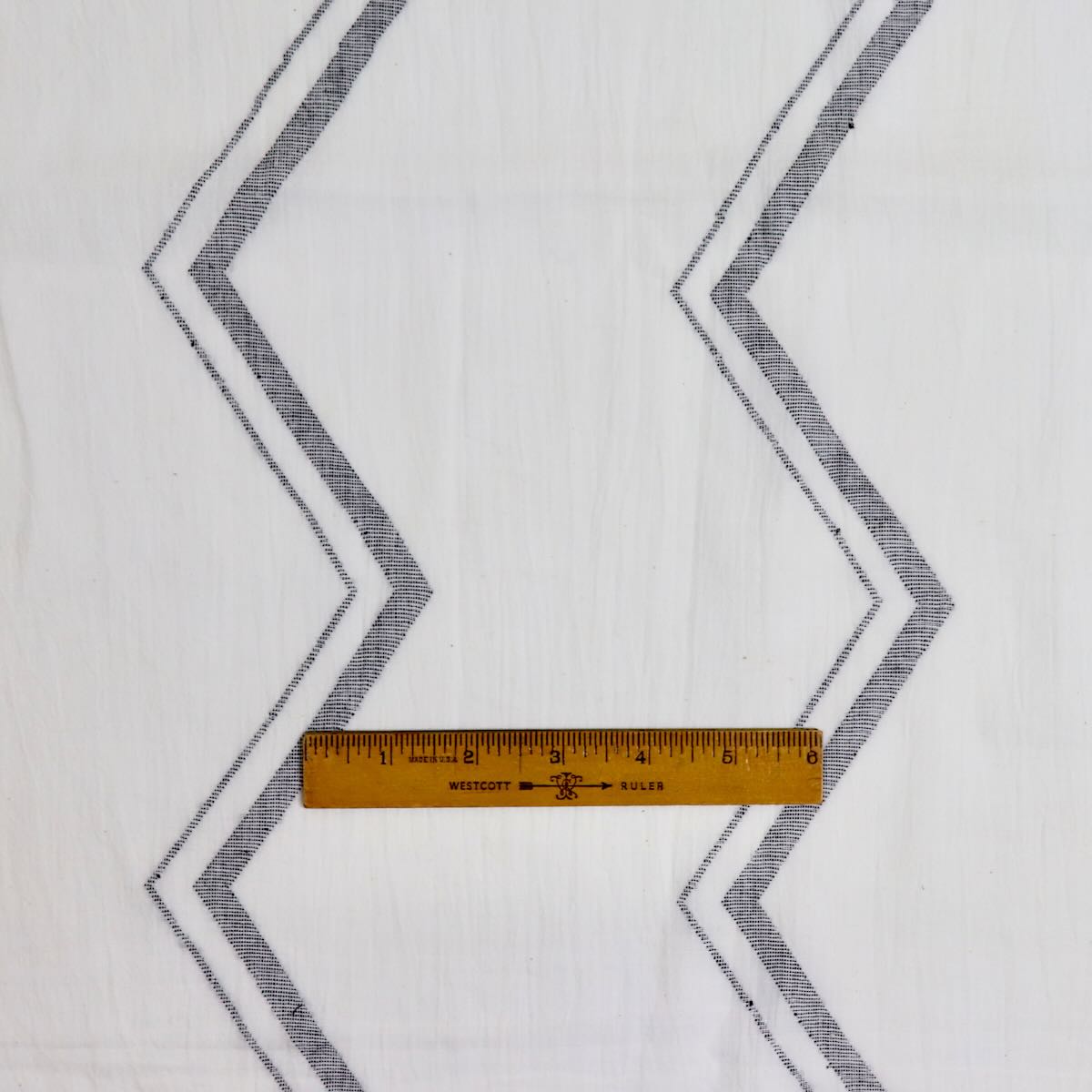 white khadi cotton jamdani fabric