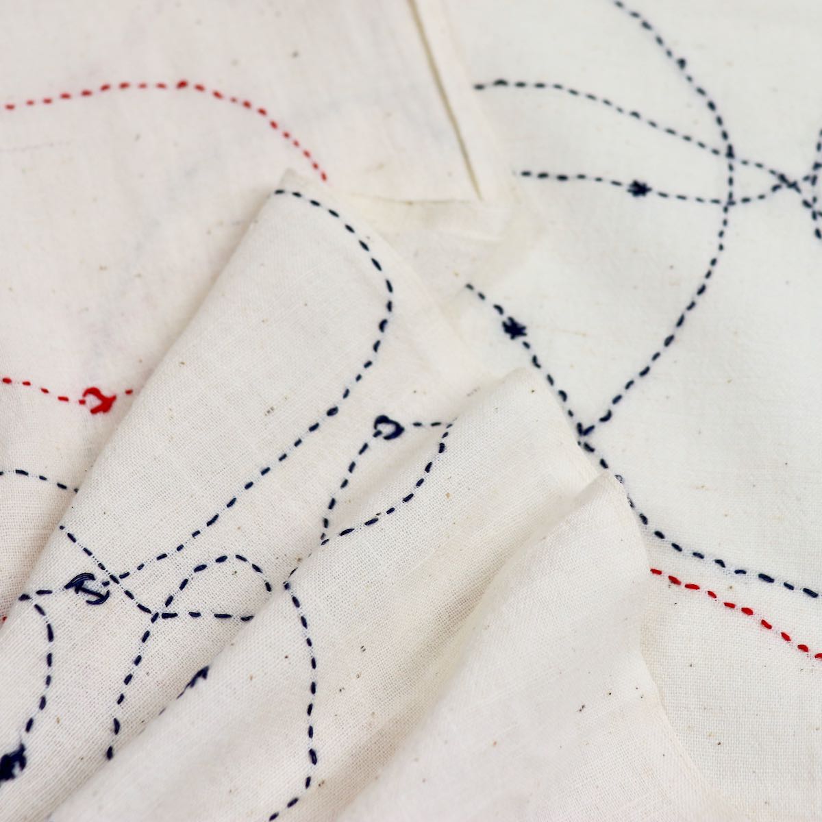 Curve Hand Embroidered Handloom Cotton