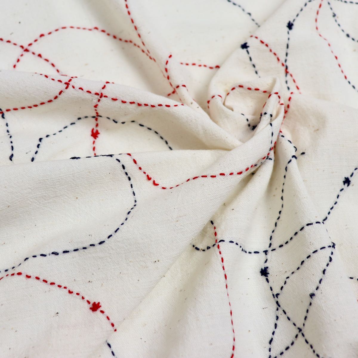 Curve Hand Embroidered Handloom Cotton