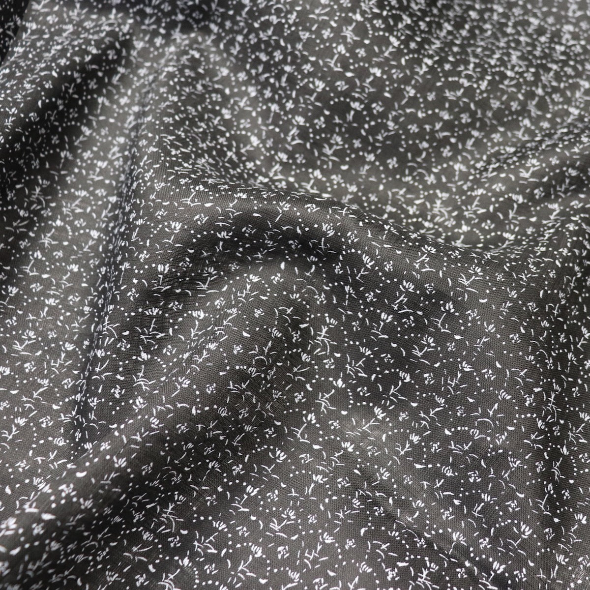 Nani Iro Hakko Linen — Black C