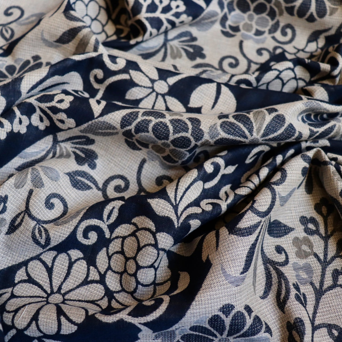 Swatch — Rippling Floral Japanese Cotton Jacquard