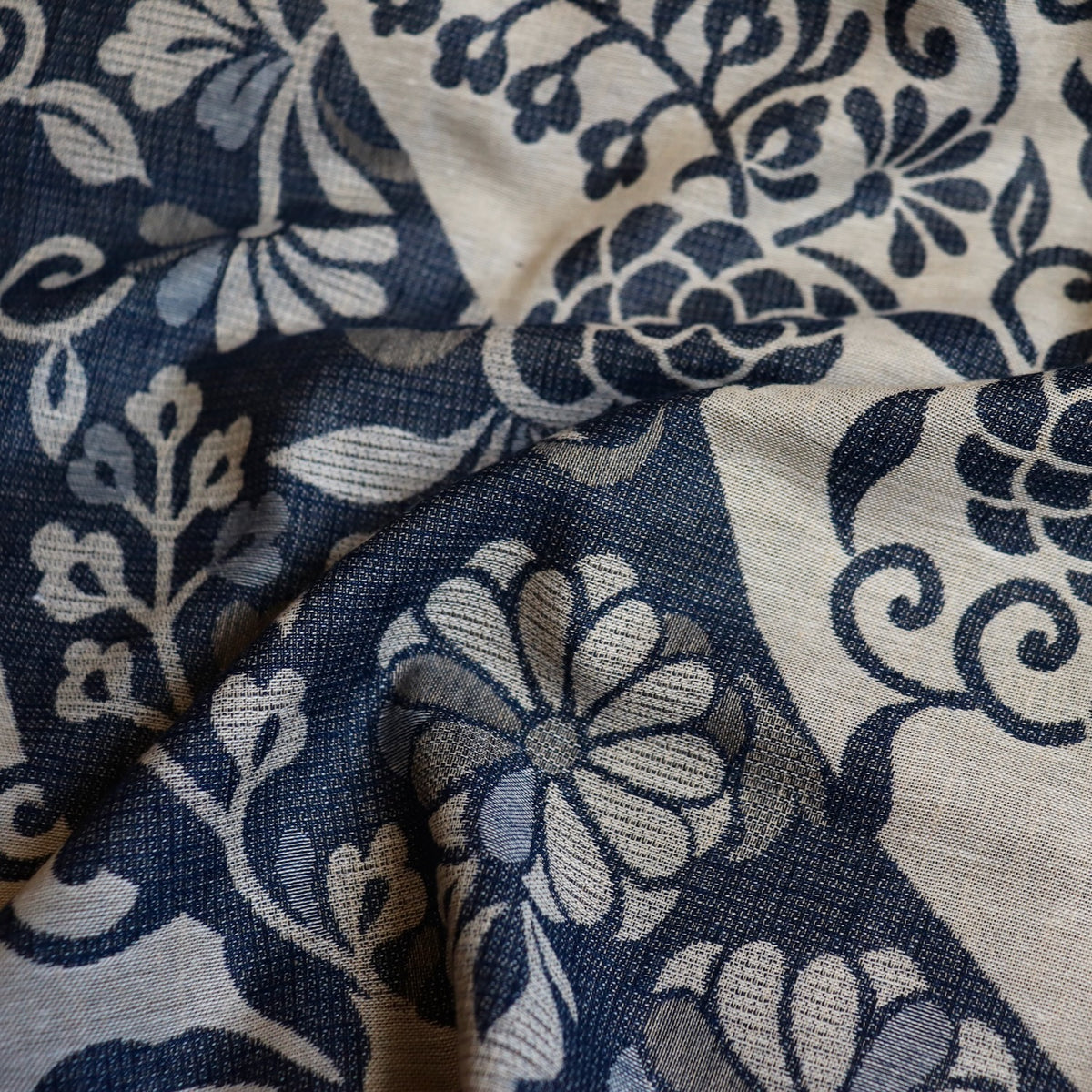 Swatch — Rippling Floral Japanese Cotton Jacquard