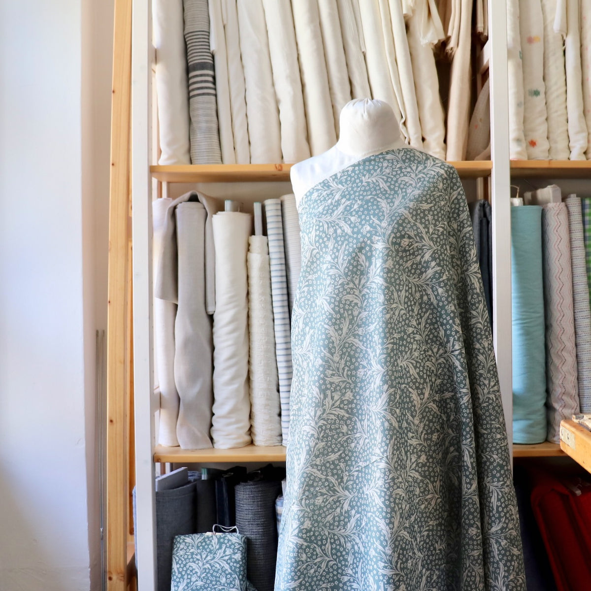 Woodcut Floral Linen Cotton Dobby — Herb