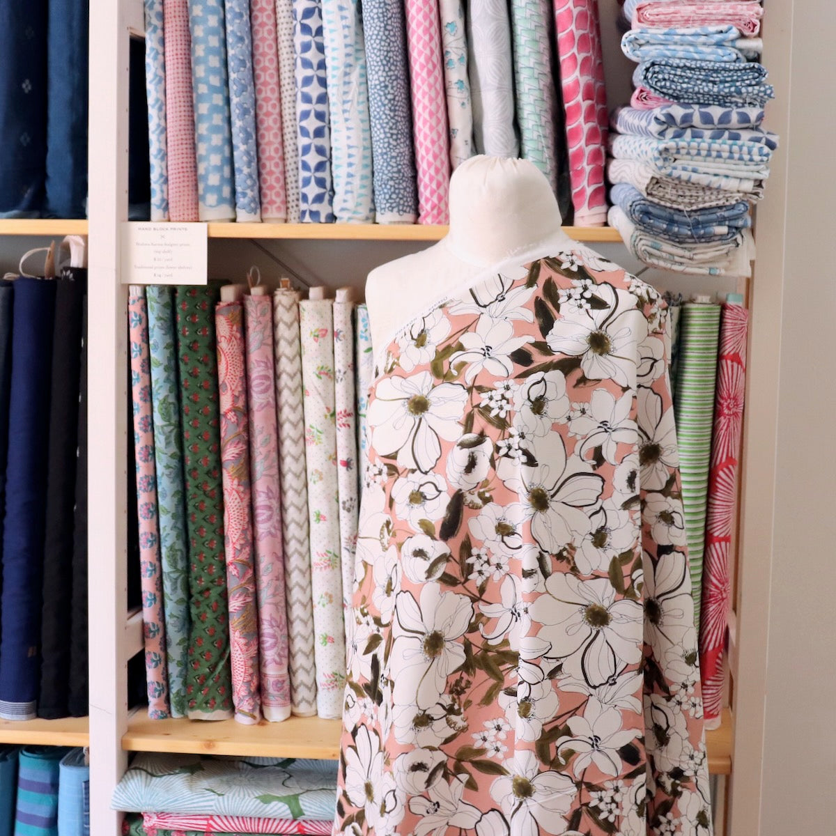 Lilies Cotton Lawn — Blush