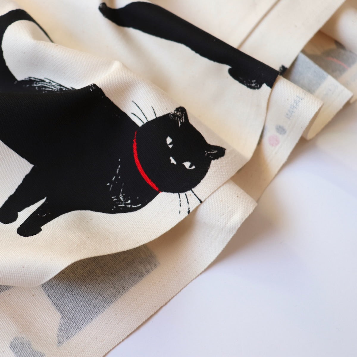 Black Cat Japanese Cotton — Natural