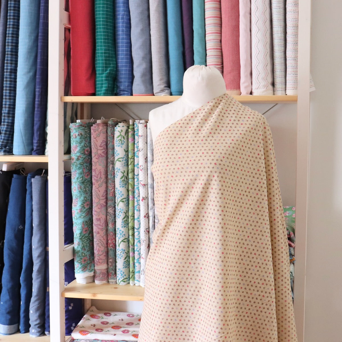 Dotted Dobby Japanese Cotton Print — Ecru