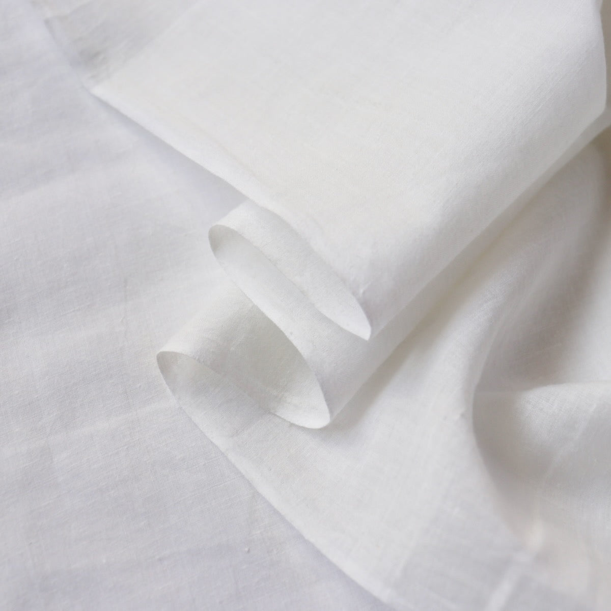 finest handwoven mulmul khadi cotton muslin fabric  
