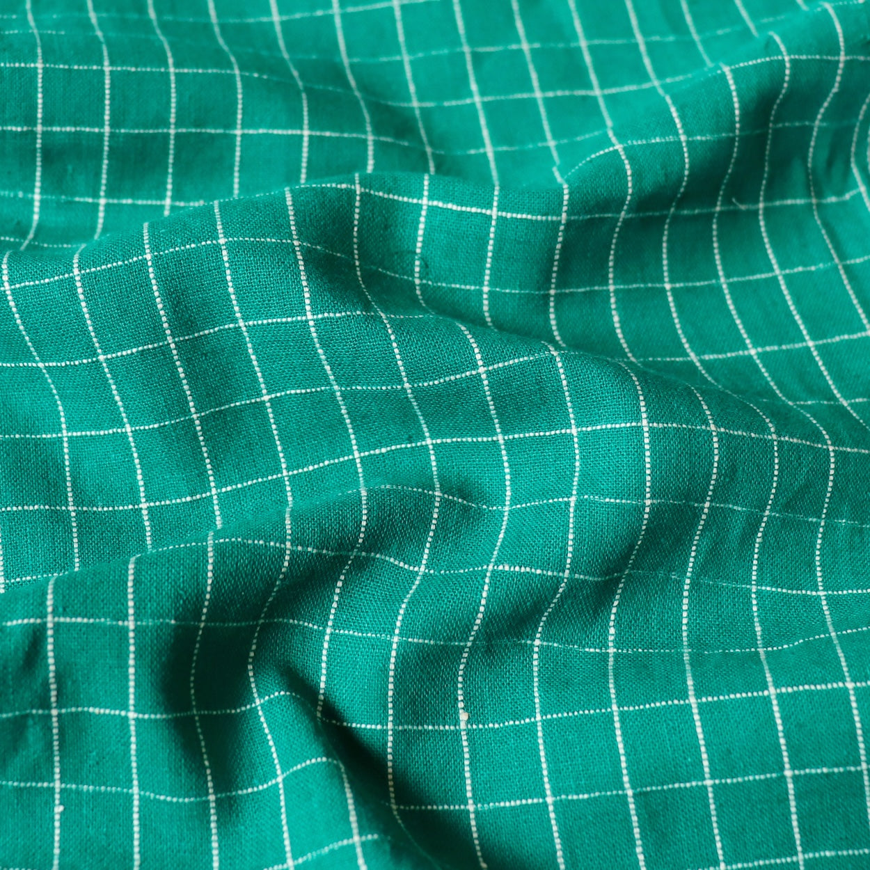 handloom cotton shirting fabric green and white cotton check