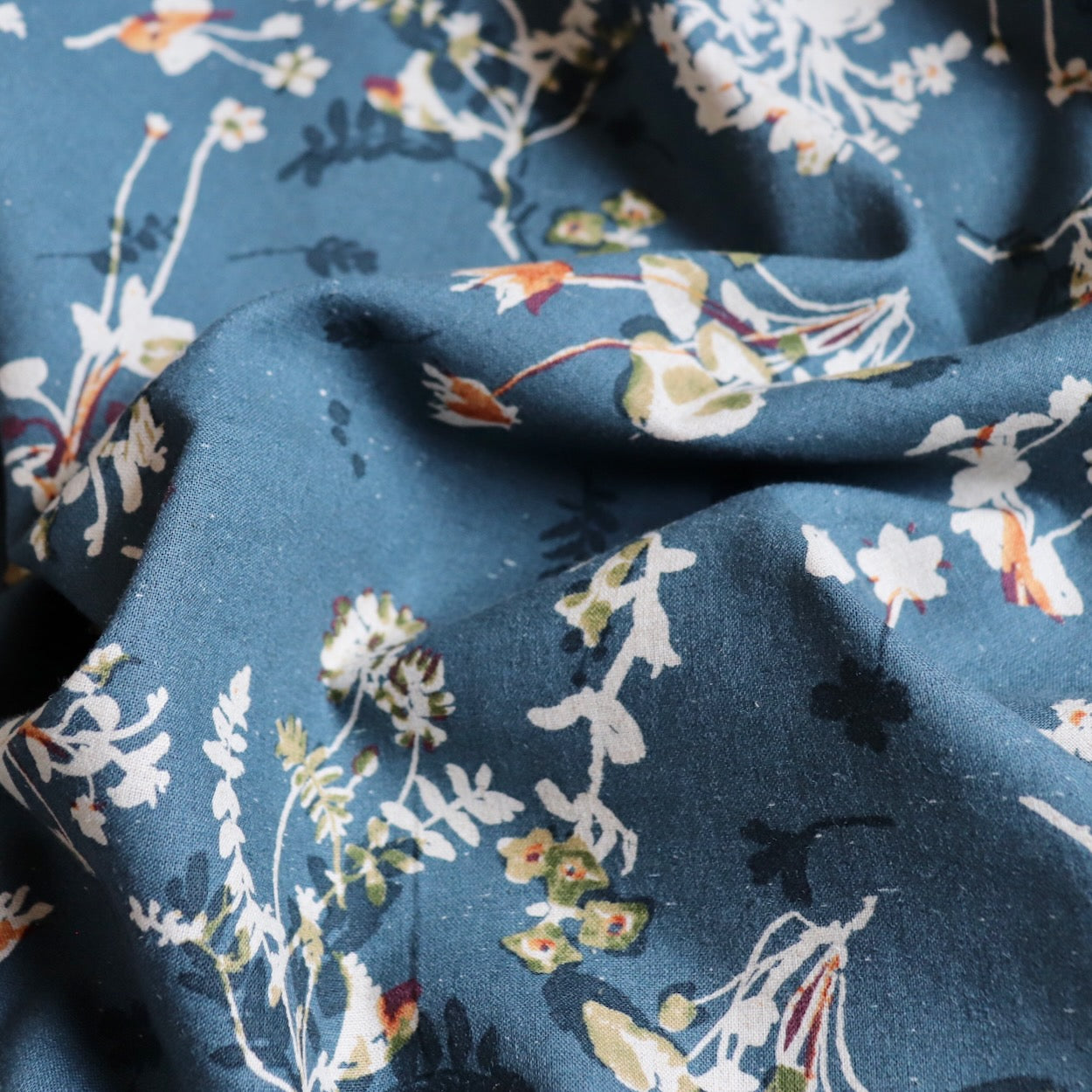 japanese fabric linen cotton blend Hokkoh blue and natural floral print 