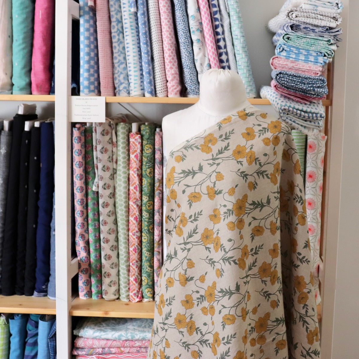Hokkoh Poppies Linen — Yellow