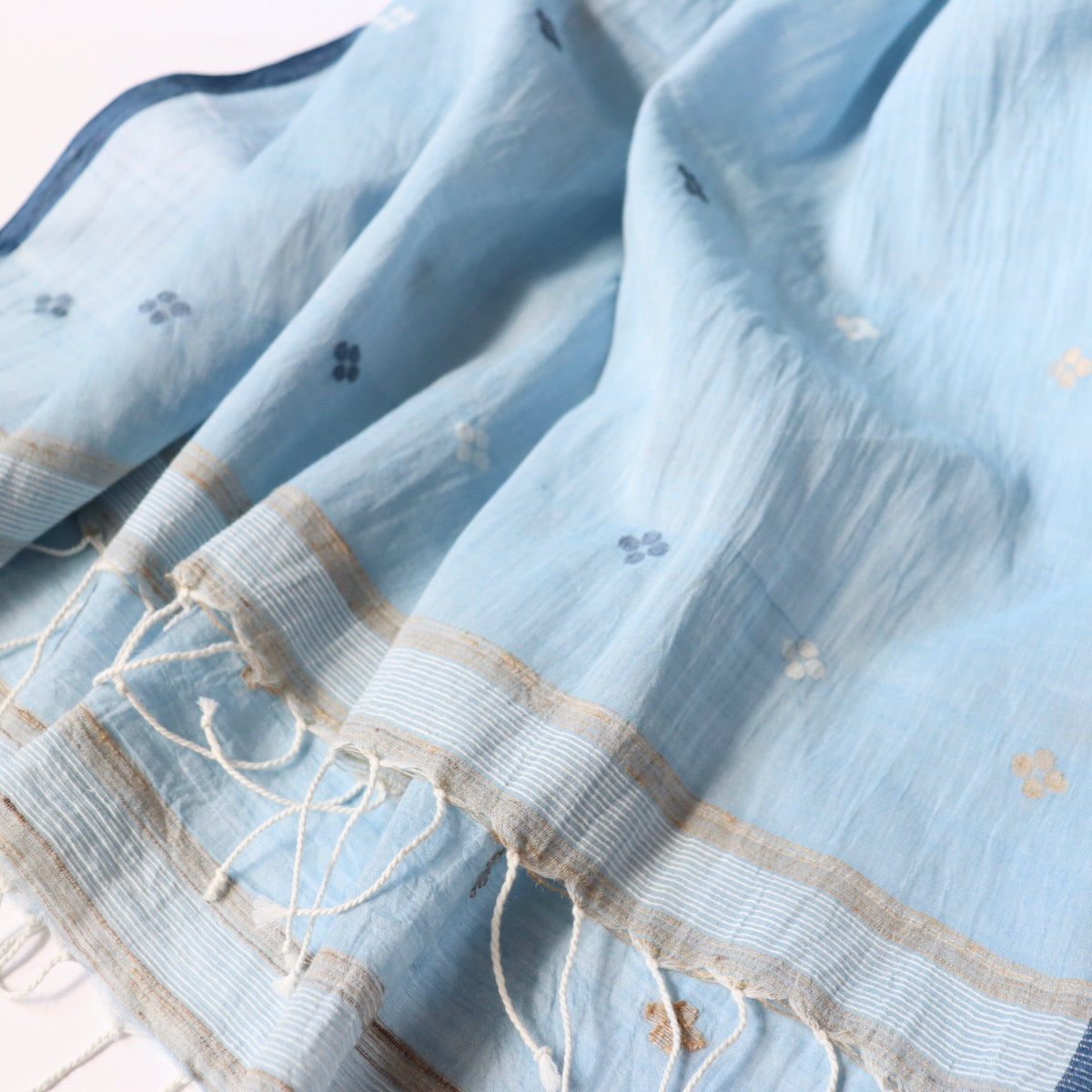 Cloud Handloom Jamdani Scarf