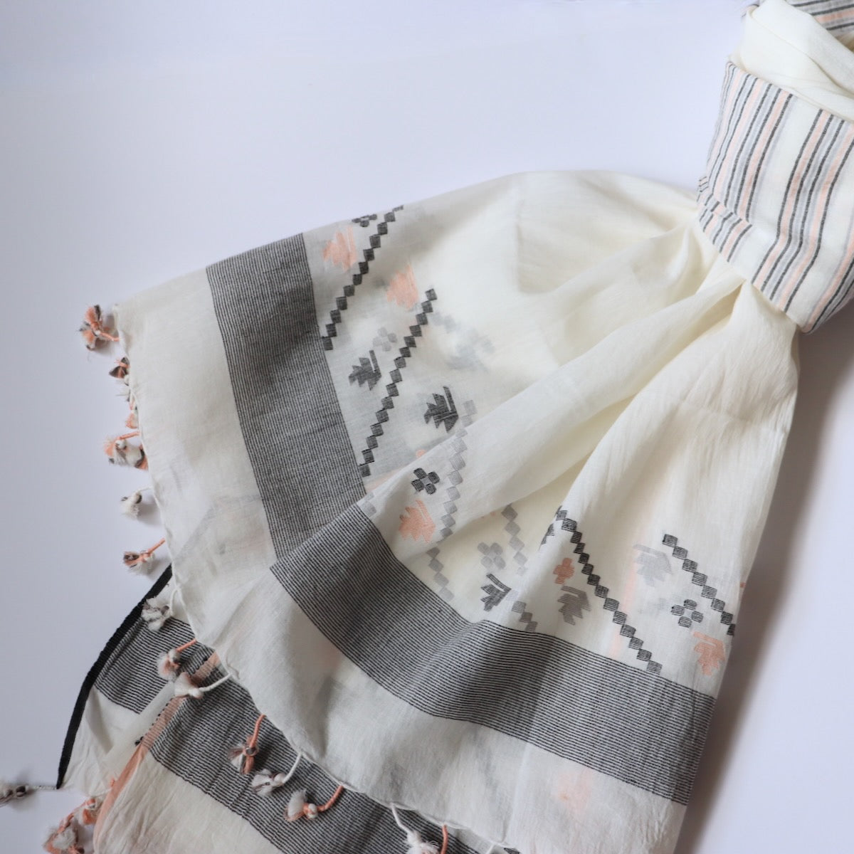 Blossom Handloom Jamdani Scarf