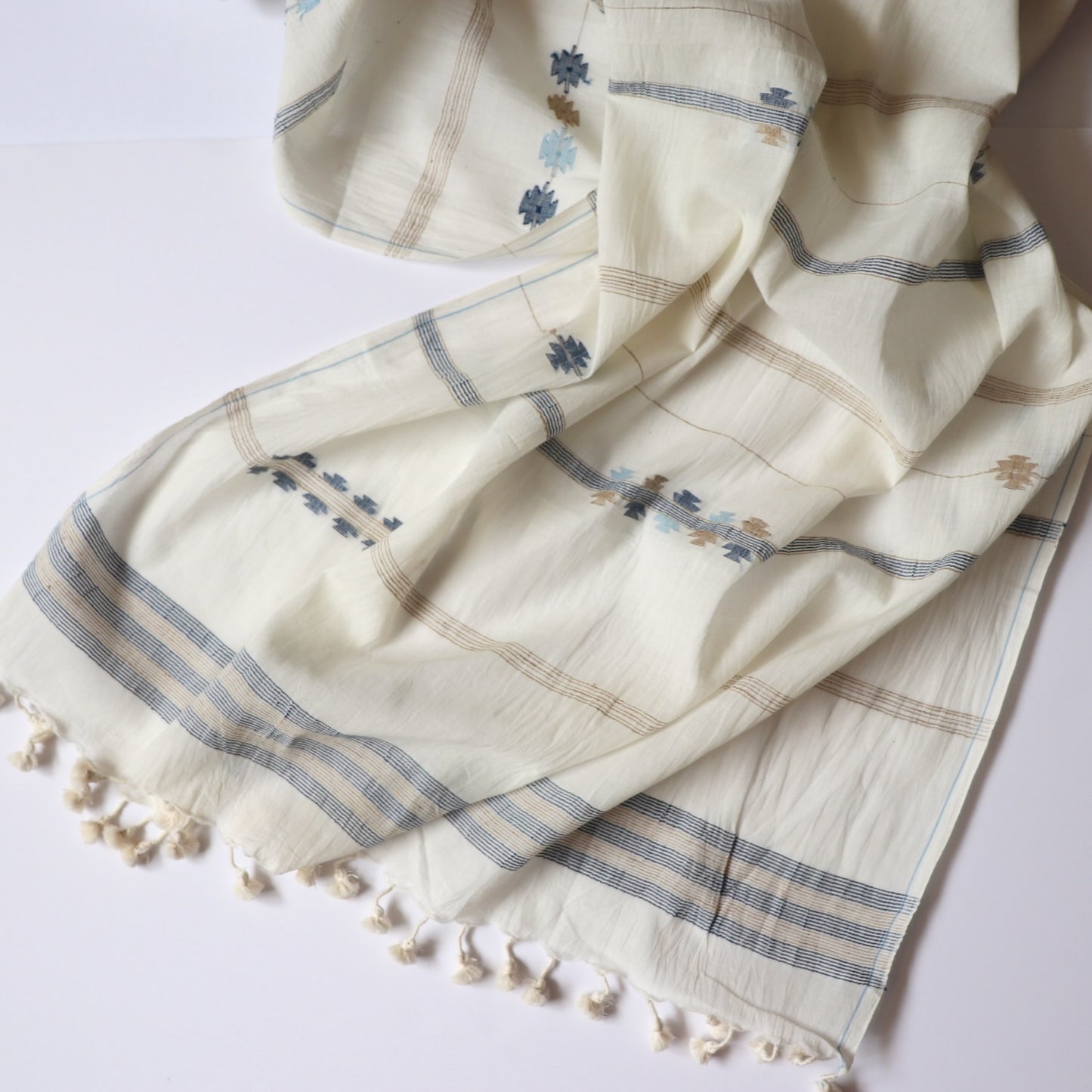 natural cotton with indigo blue and ketia raw silk jamdani weave scarf