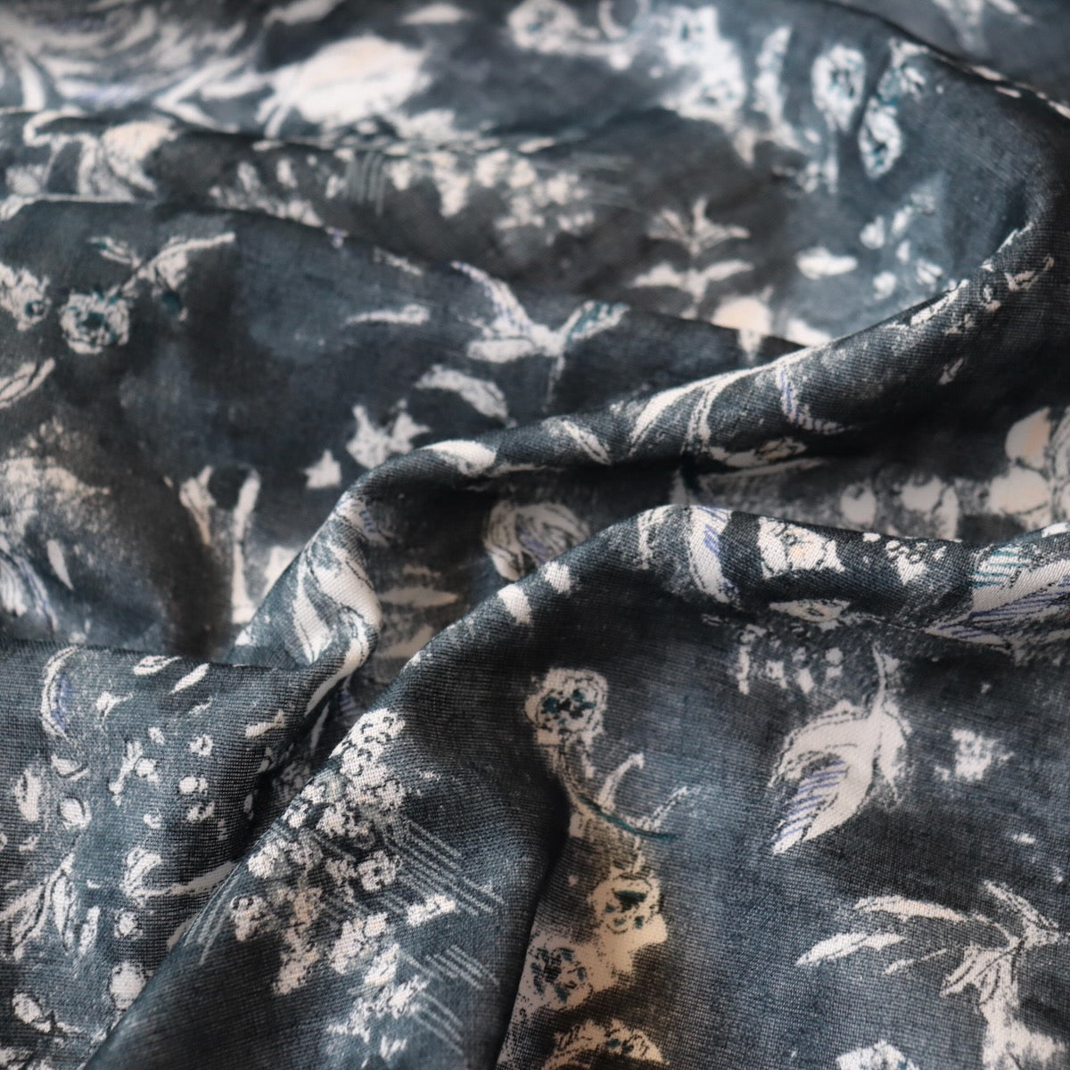 Nani Iro Lokomaikai Cotton Double Gauze — Gray C