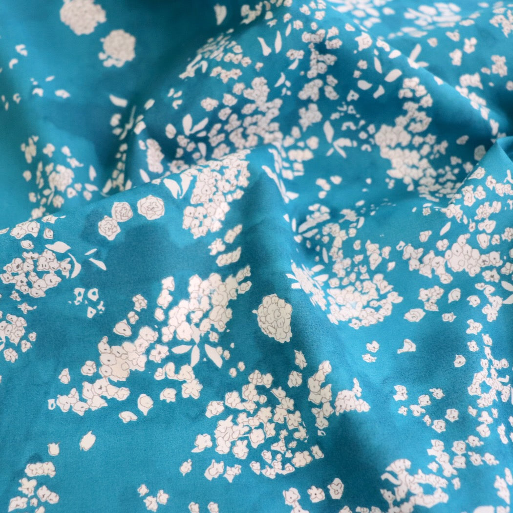 Lei Nani Blue Organic Cotton Lawn by Nani Iro Kokka Fabrics Japan