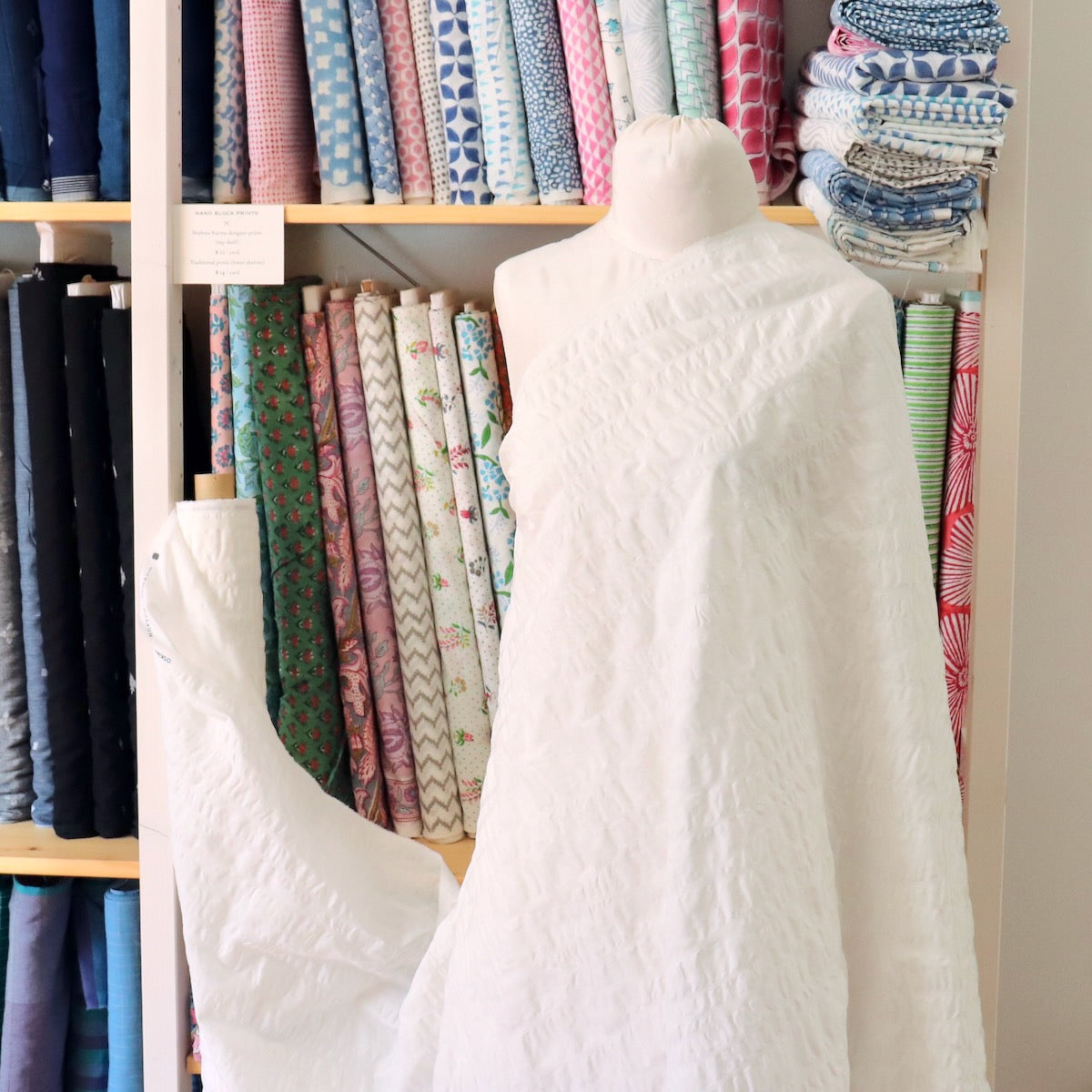 Crinkled Ribbon Stripe — White