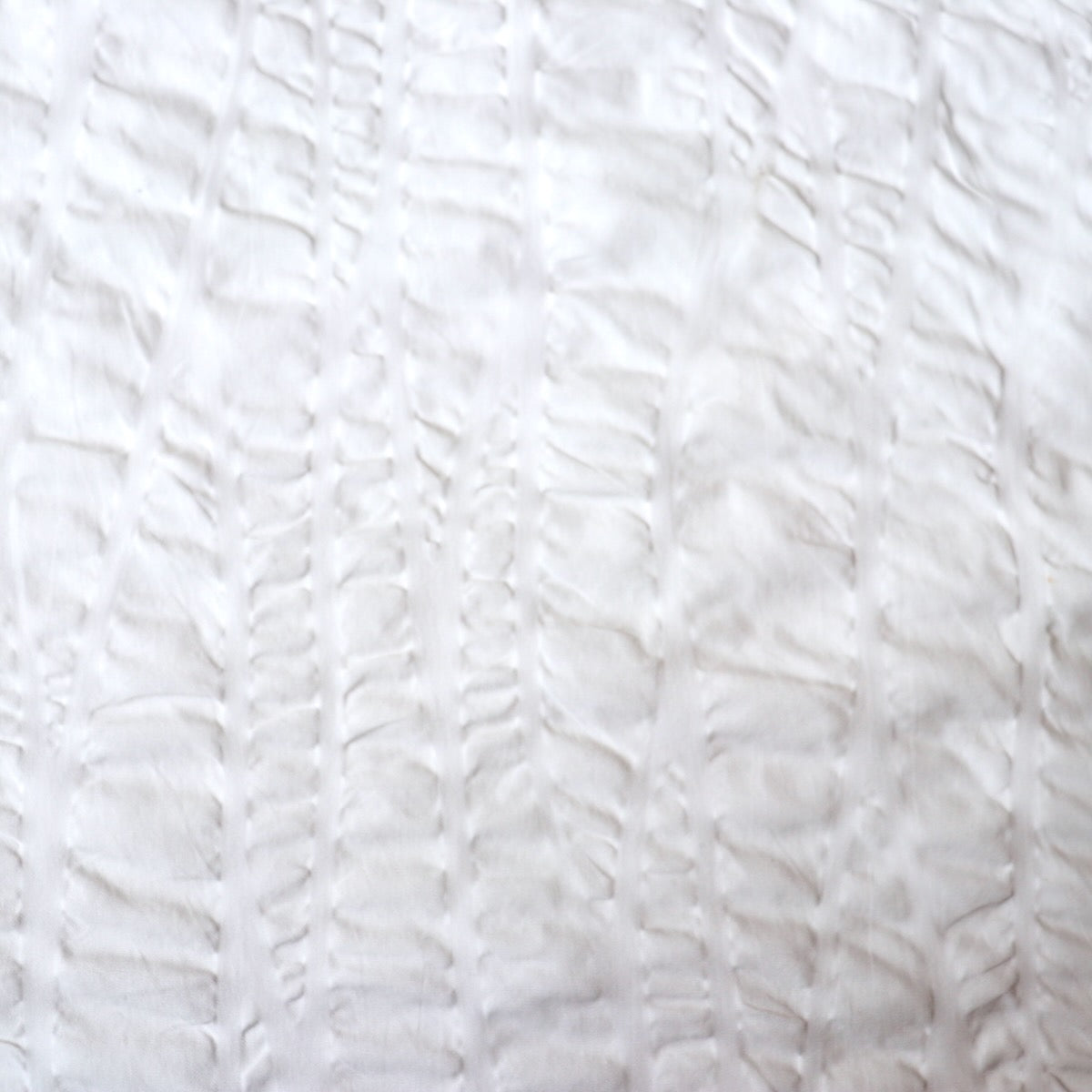 Crinkled Ribbon Stripe — White