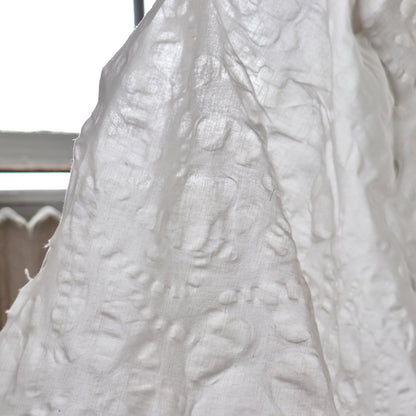 Embossed Floral Cotton Linen — Cream