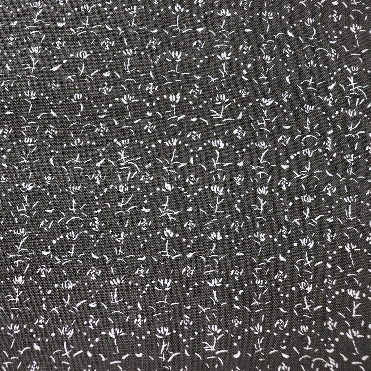 Nani Iro Hakko Linen — Black C